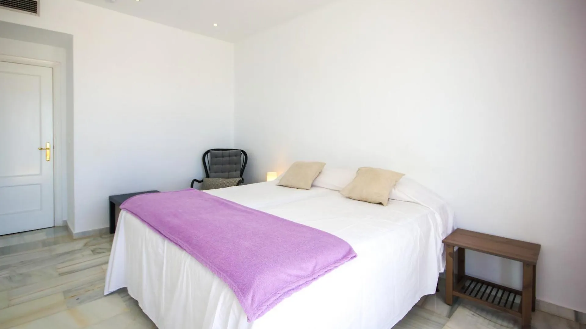 Three Bedroom Apartment La Mairena Elviria Malaga  Ojen